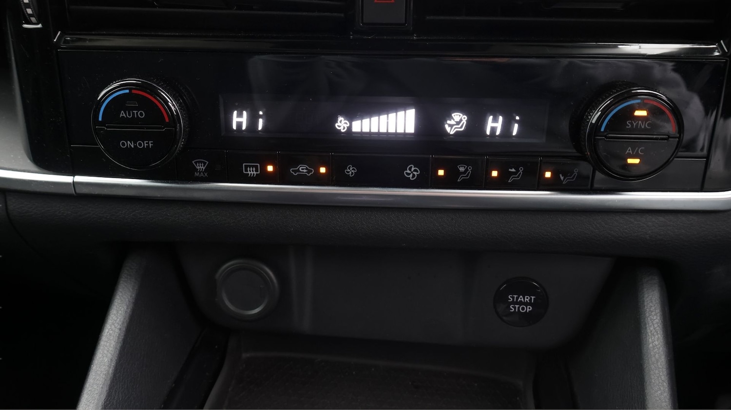 Used Nissan Qashqai 2023 for sale - 77690560: Photo 12