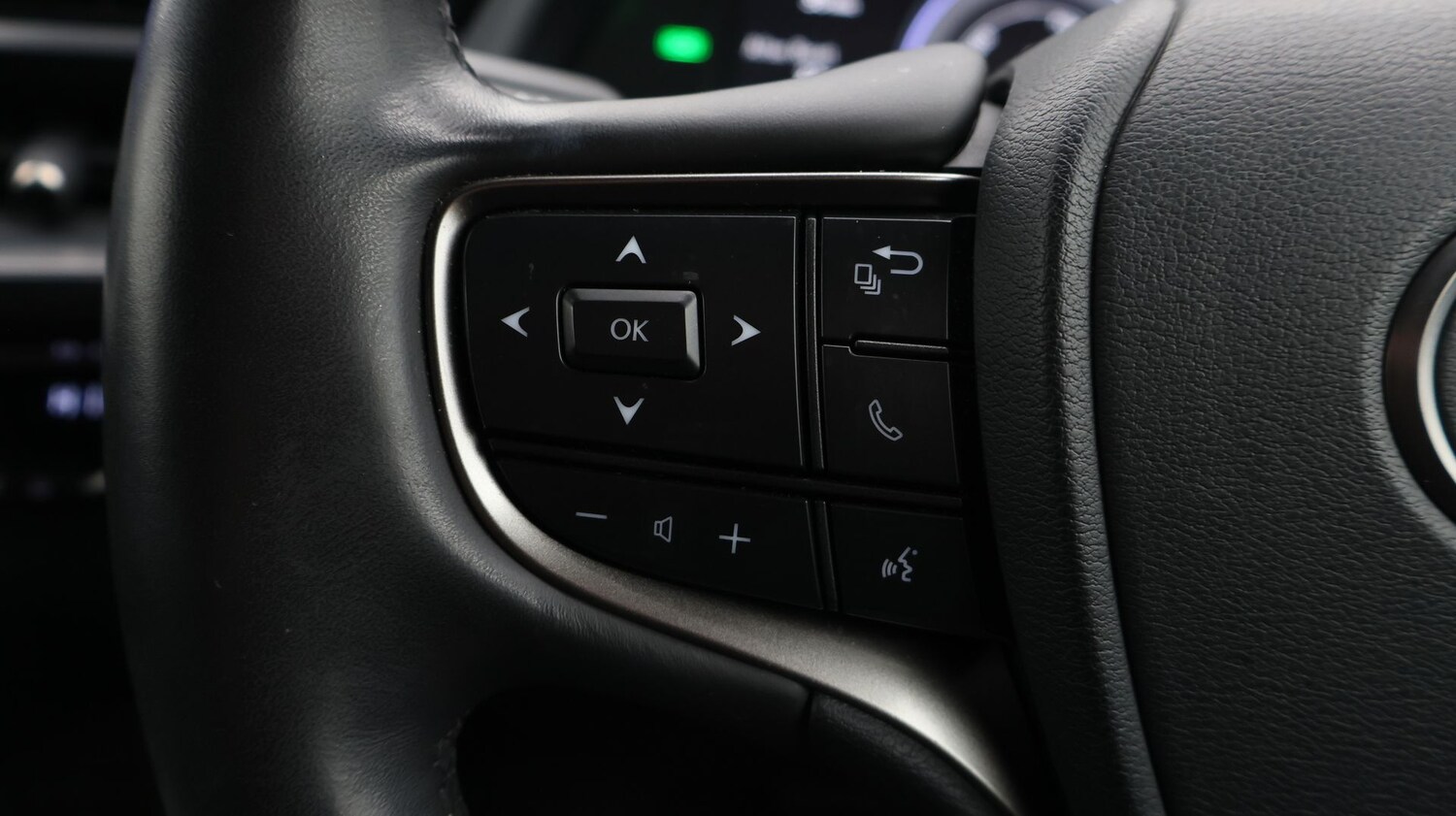 Used Lexus UX 2023 for sale - 77410795: Photo 25