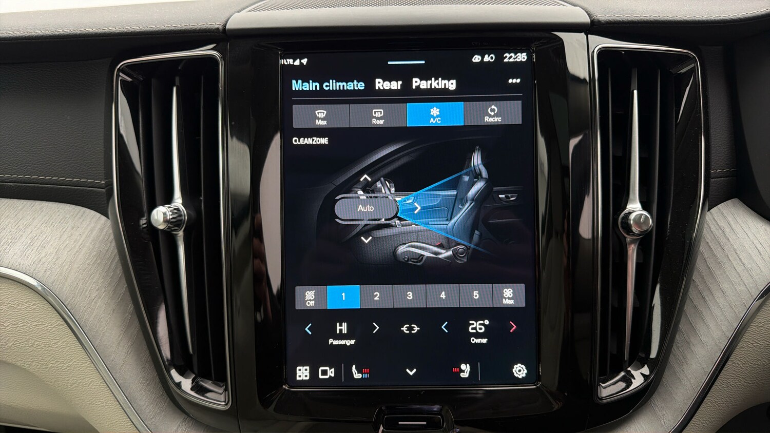 Used Volvo XC60 2024 for sale - 78106122: Photo 11