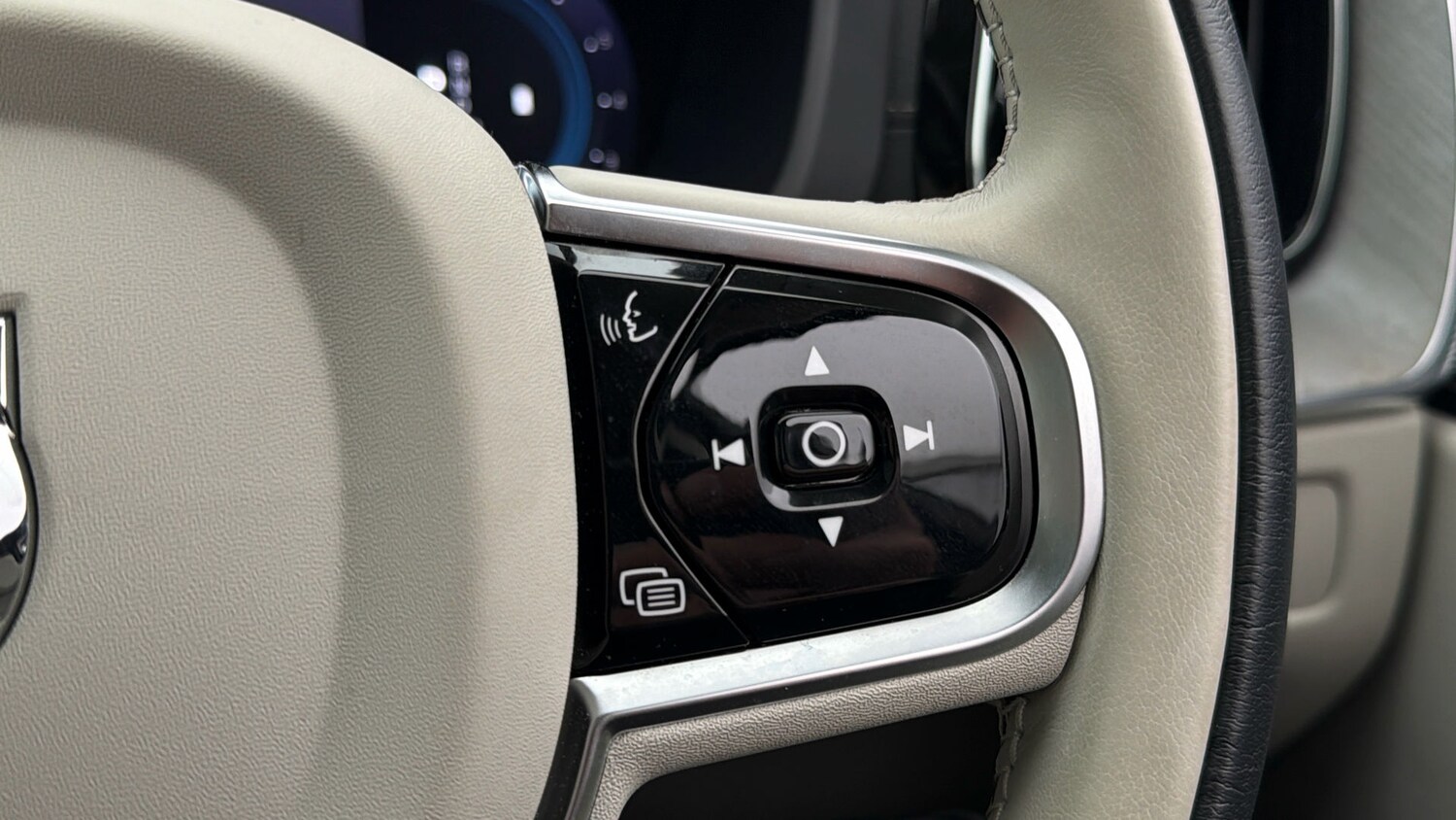 Used Volvo XC60 2024 for sale - 78106122: Photo 24