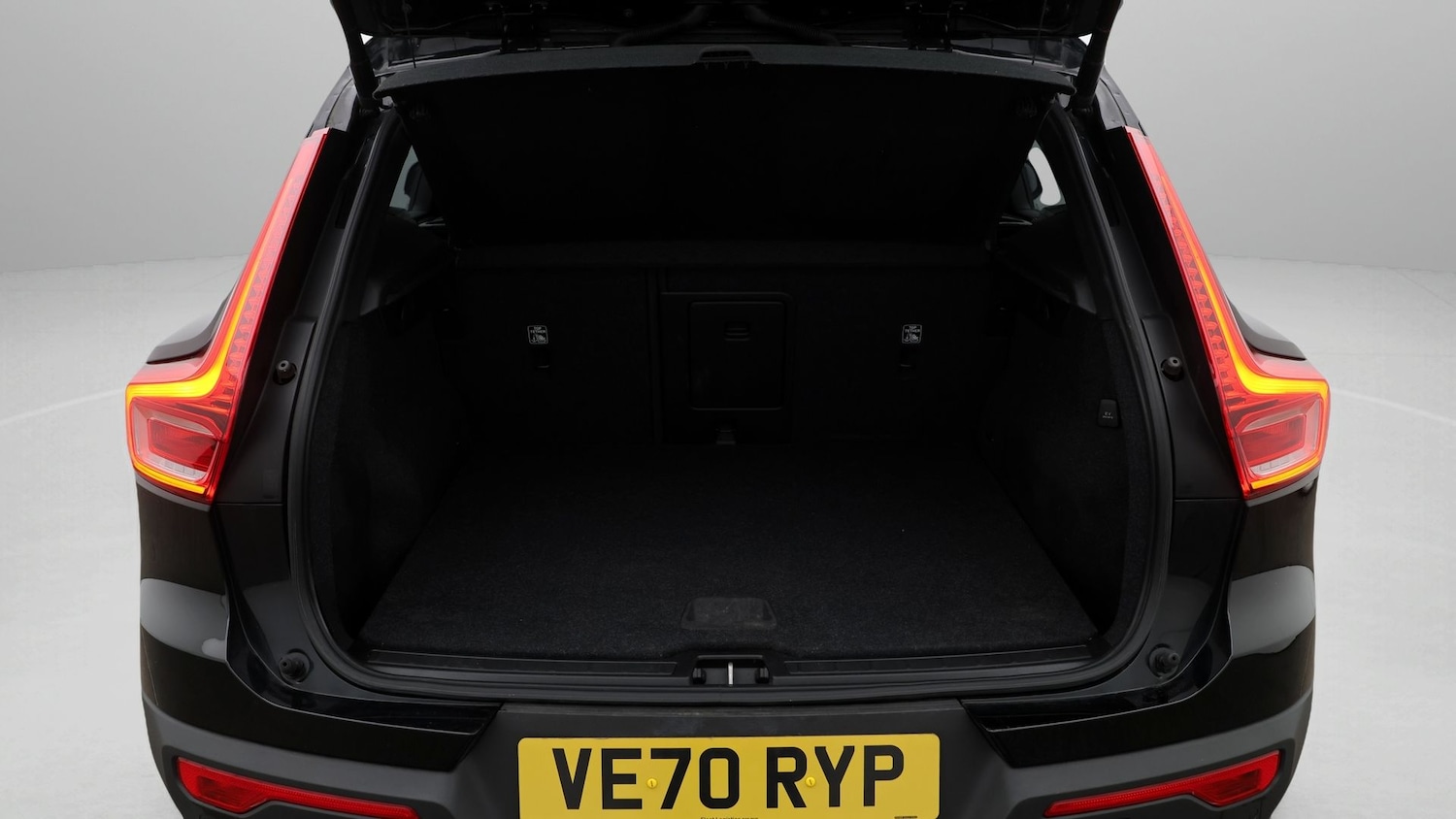 Used Volvo XC40 2021 for sale - 77530501: Photo 17