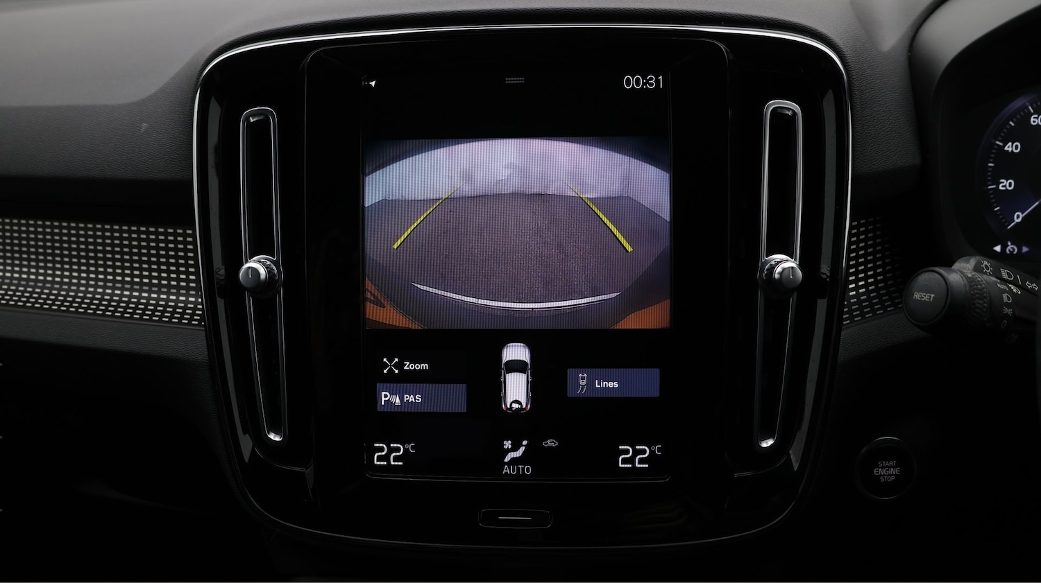 Used Volvo XC40 2021 for sale - 77530501: Photo 24