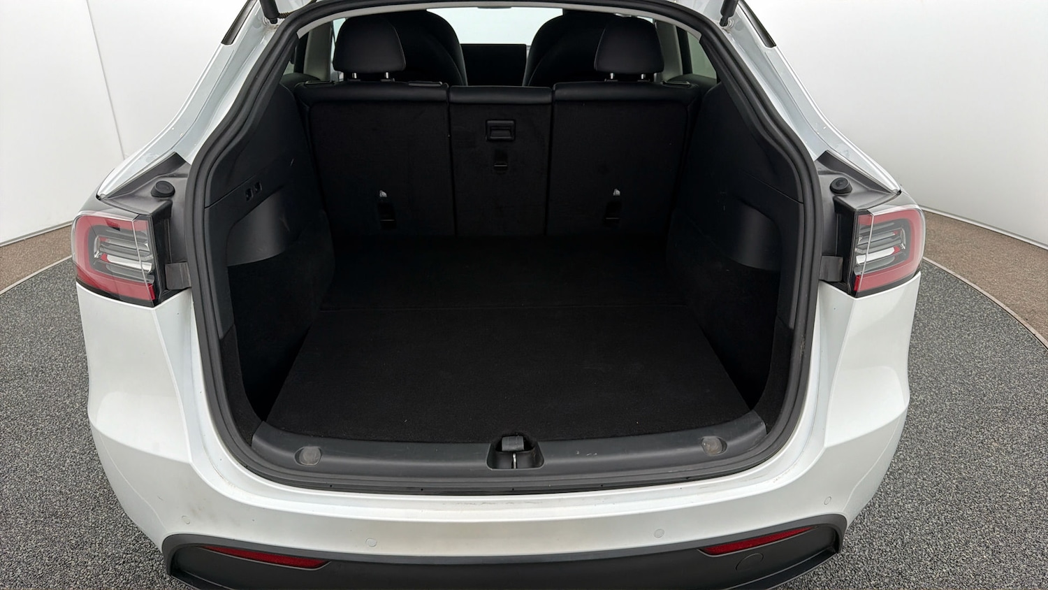 Used Tesla Model Y 2022 for sale - 78196650: Photo 16