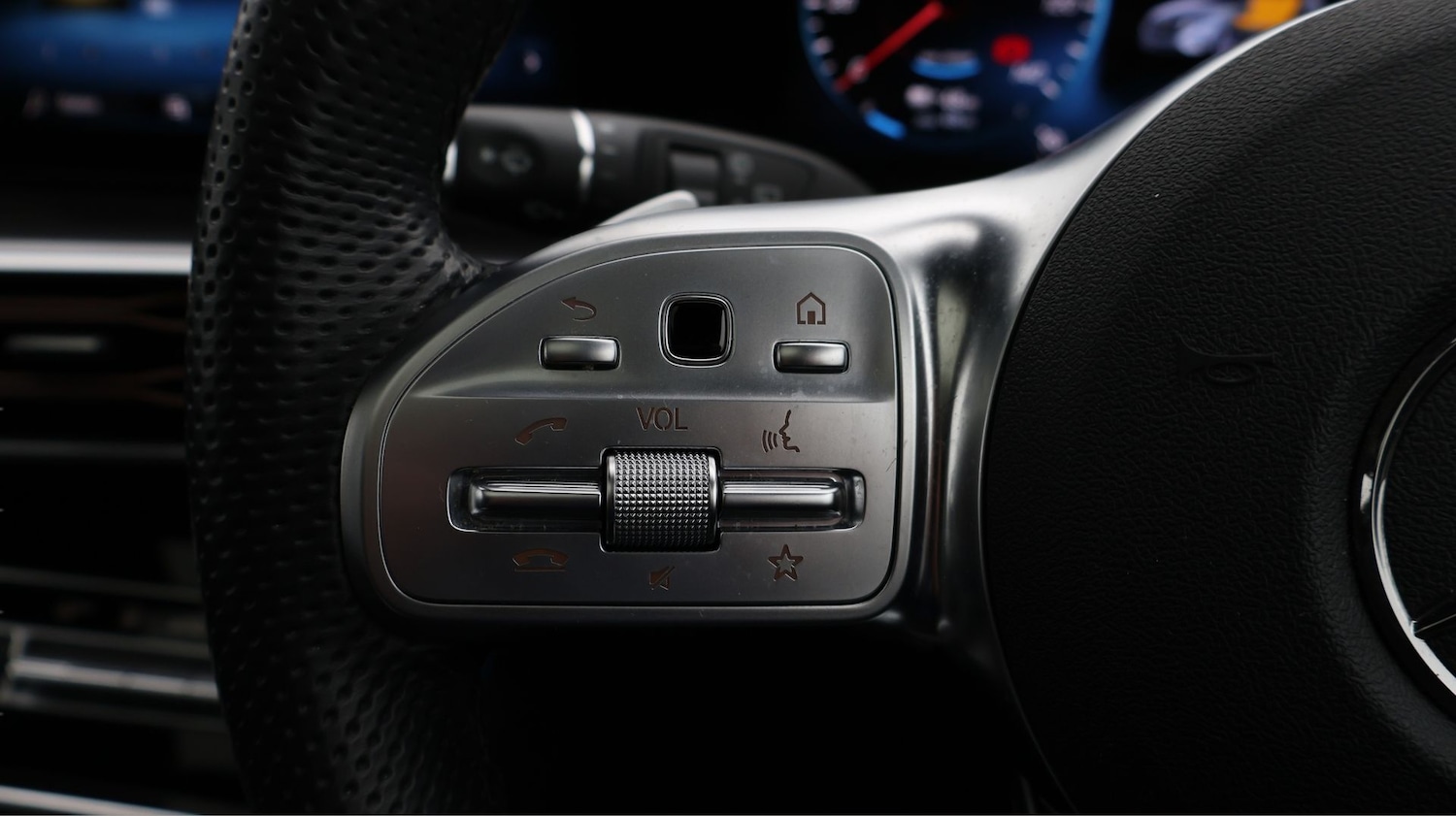 Used Mercedes-Benz EQC 2023 for sale - 77902211: Photo 24