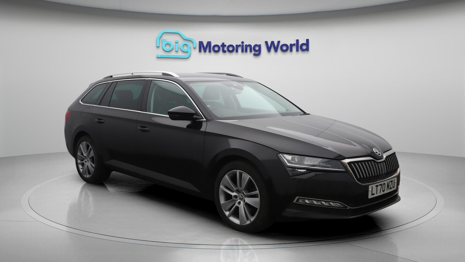 Used Skoda Superb 2020 for sale - 76282598: Photo 2