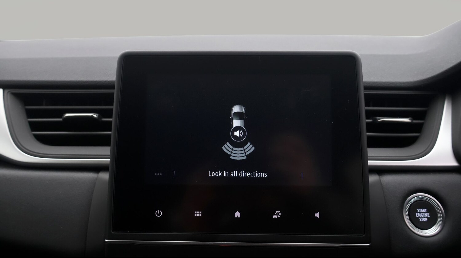 Used Renault Captur for sale - 77311446: Photo 25