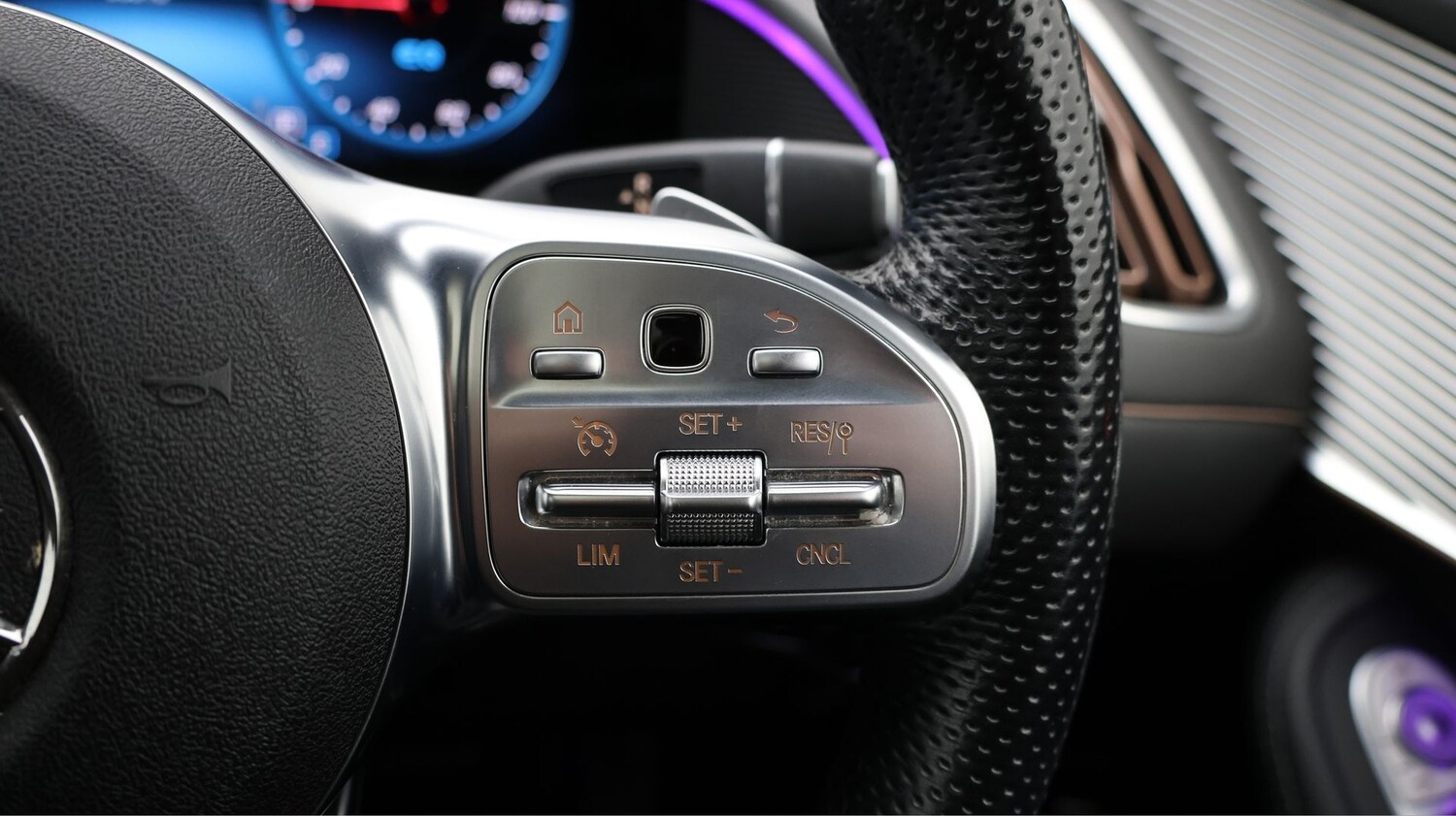 Used Mercedes-Benz EQC 2021 for sale - 77220650: Photo 22