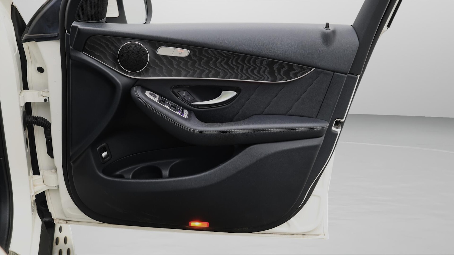 Used Mercedes-Benz GLC 2020 for sale - 75905241: Photo 16