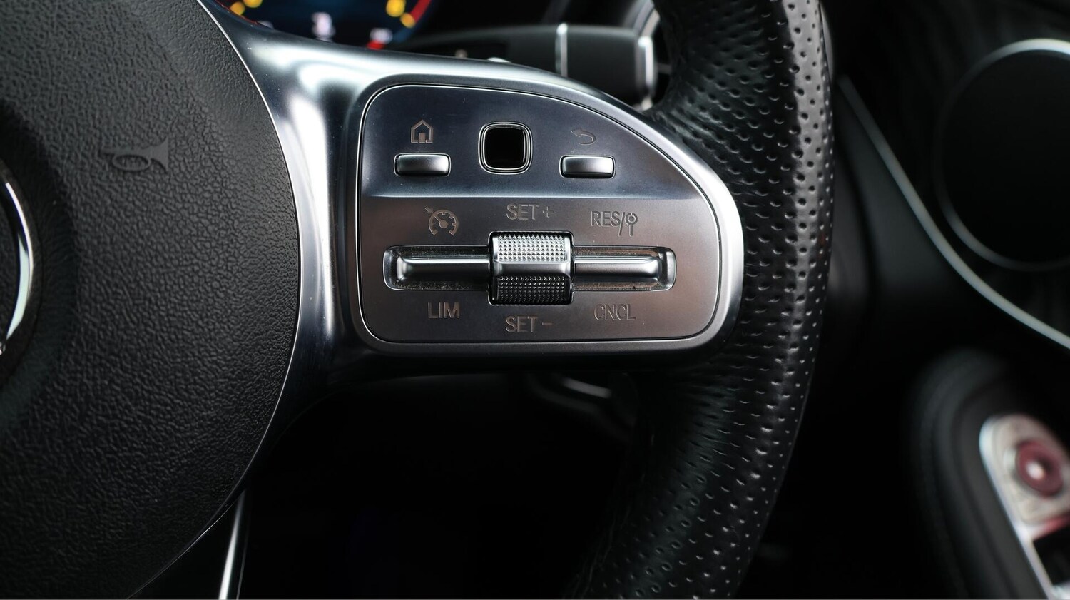 Used Mercedes-Benz GLC 2020 for sale - 75905241: Photo 24