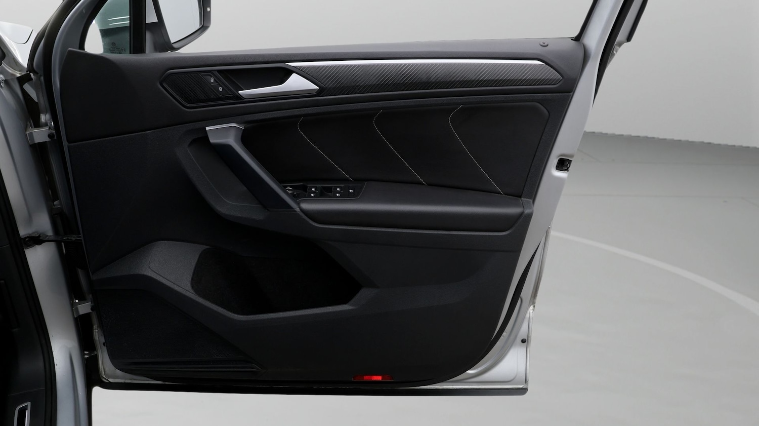 Used Volkswagen Tiguan 2023 for sale - 77452856: Photo 15