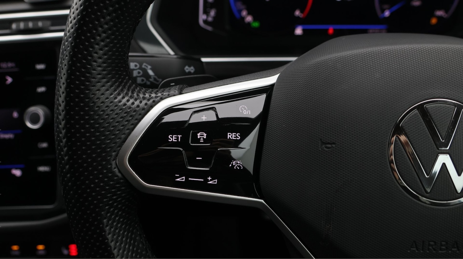 Used Volkswagen Tiguan 2023 for sale - 77452856: Photo 22