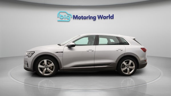 Used Audi e-tron 2022 for sale - 76247728: Photo 5