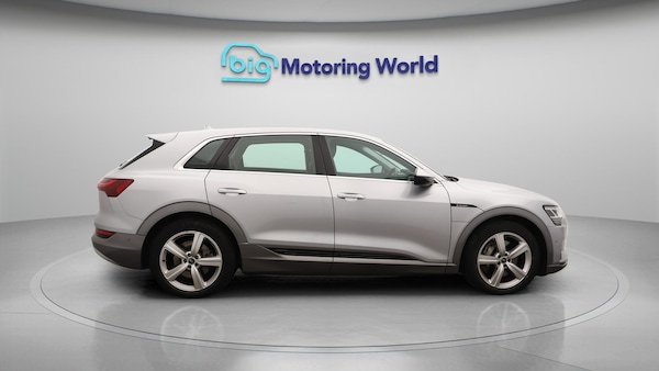Used Audi e-tron 2022 for sale - 76247728: Photo 9