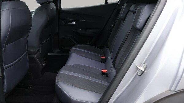 Used Peugeot 2008 2020 for sale - 76337259: Photo 17