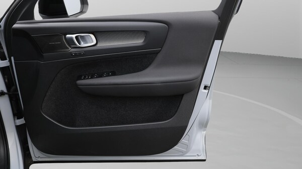 Used Volvo XC40 2022 for sale - 76201261: Photo 16