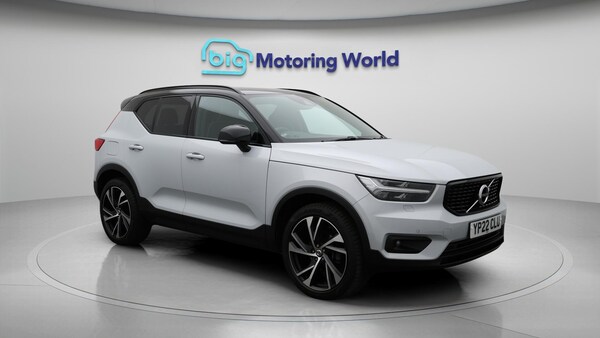 Used Volvo XC40 2022 for sale - 76201261: Photo 2
