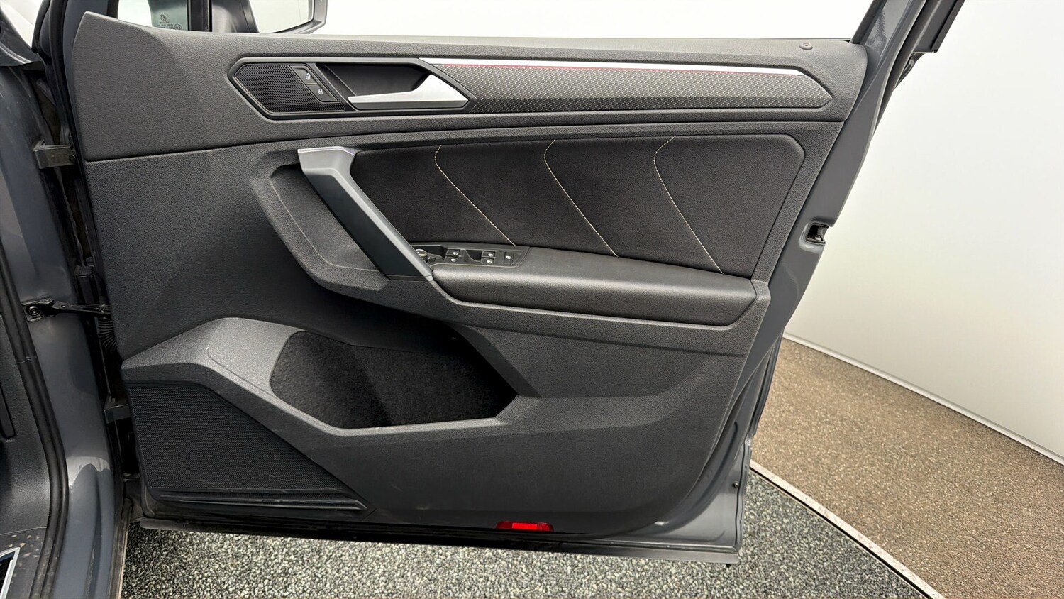 Used Volkswagen Tiguan 2021 for sale - 78178227: Photo 14