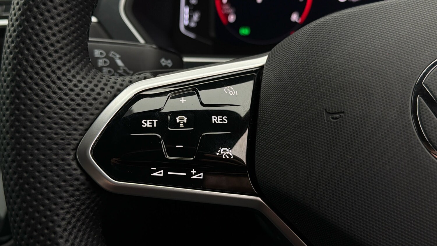 Used Volkswagen Tiguan 2021 for sale - 78178227: Photo 23