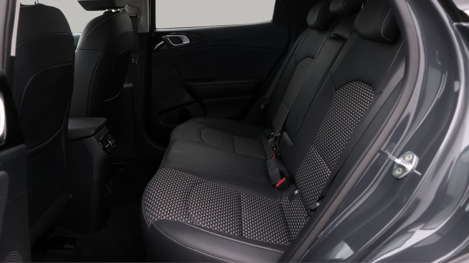 Used Kia XCeed 2023 for sale - 77848550: Photo 16