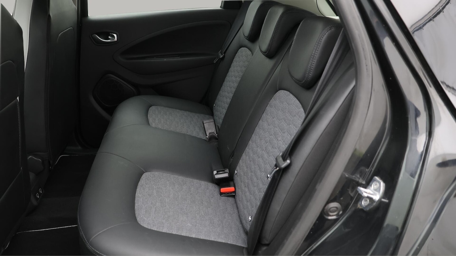 Used Renault Zoe 2021 for sale - 76702189: Photo 17