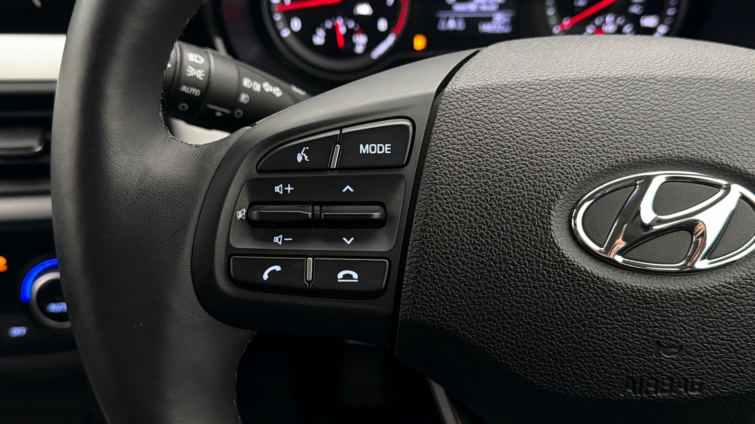 Used Hyundai i10 2023 for sale - 78090613: Photo 22