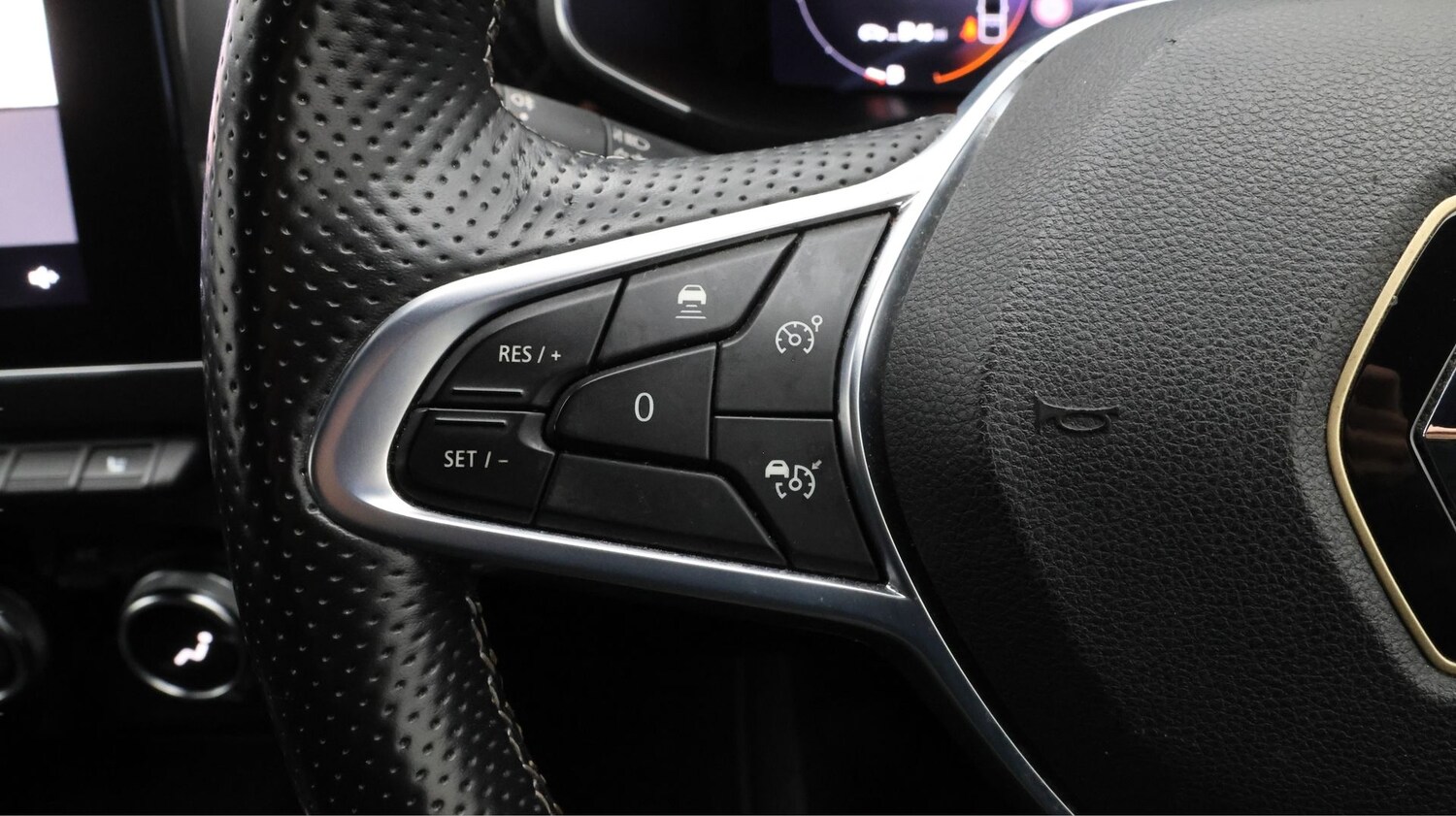 Used Renault Arkana 2023 for sale - 77747611: Photo 21