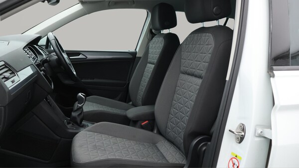 Used Volkswagen Tiguan 2022 for sale - 75577653: Photo 15