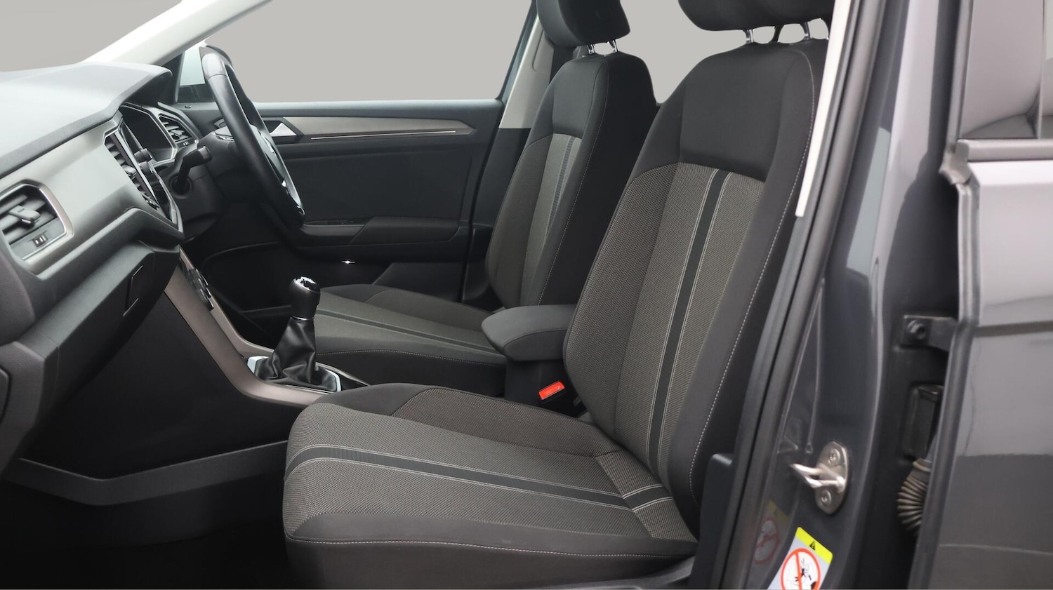 Used Volkswagen T-Roc 2021 for sale - 76521751: Photo 15