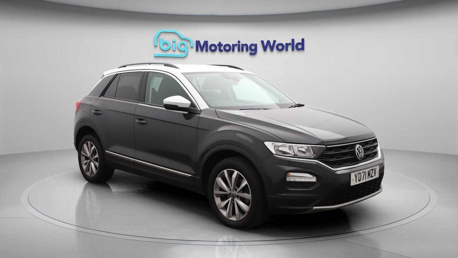 Used Volkswagen T-Roc 2021 for sale - 76521751: Photo 2