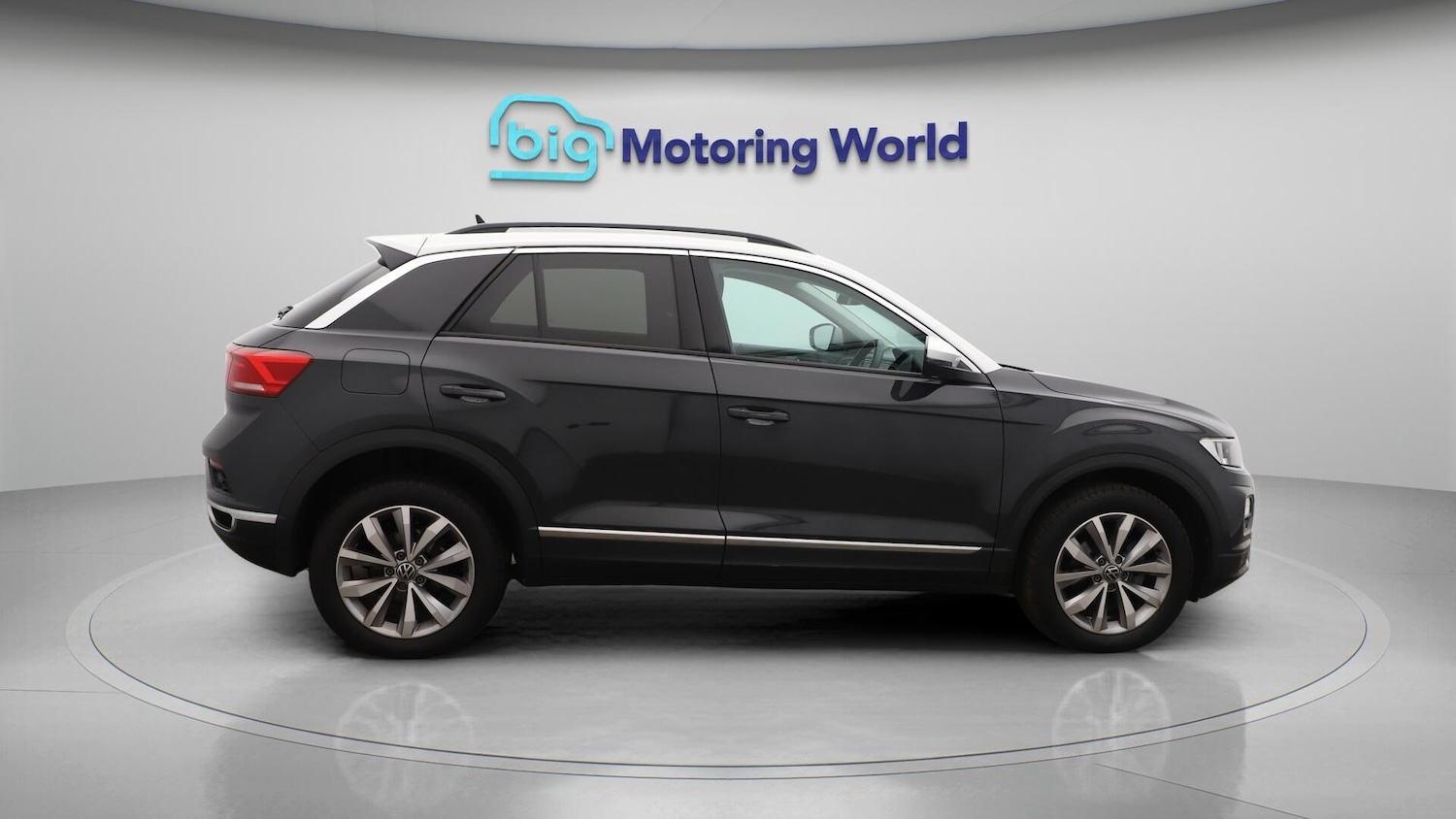 Used Volkswagen T-Roc 2021 for sale - 76521751: Photo 9