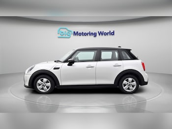 Used MINI Hatch 2023 for sale - 79030890: Photo