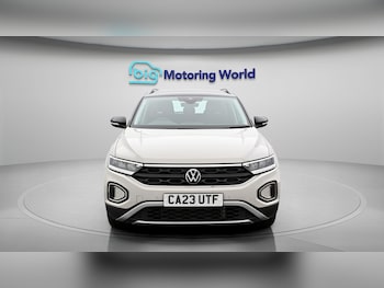 Used Volkswagen T-Roc 2023 for sale - 78599859: Photo
