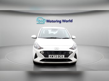 Used Hyundai i10 2023 for sale - 77652443: Photo