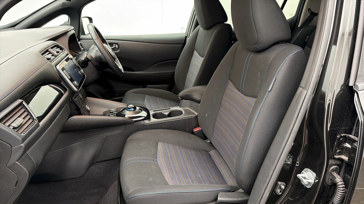 Used Nissan Leaf 2023 for sale - 77996897: Photo 13