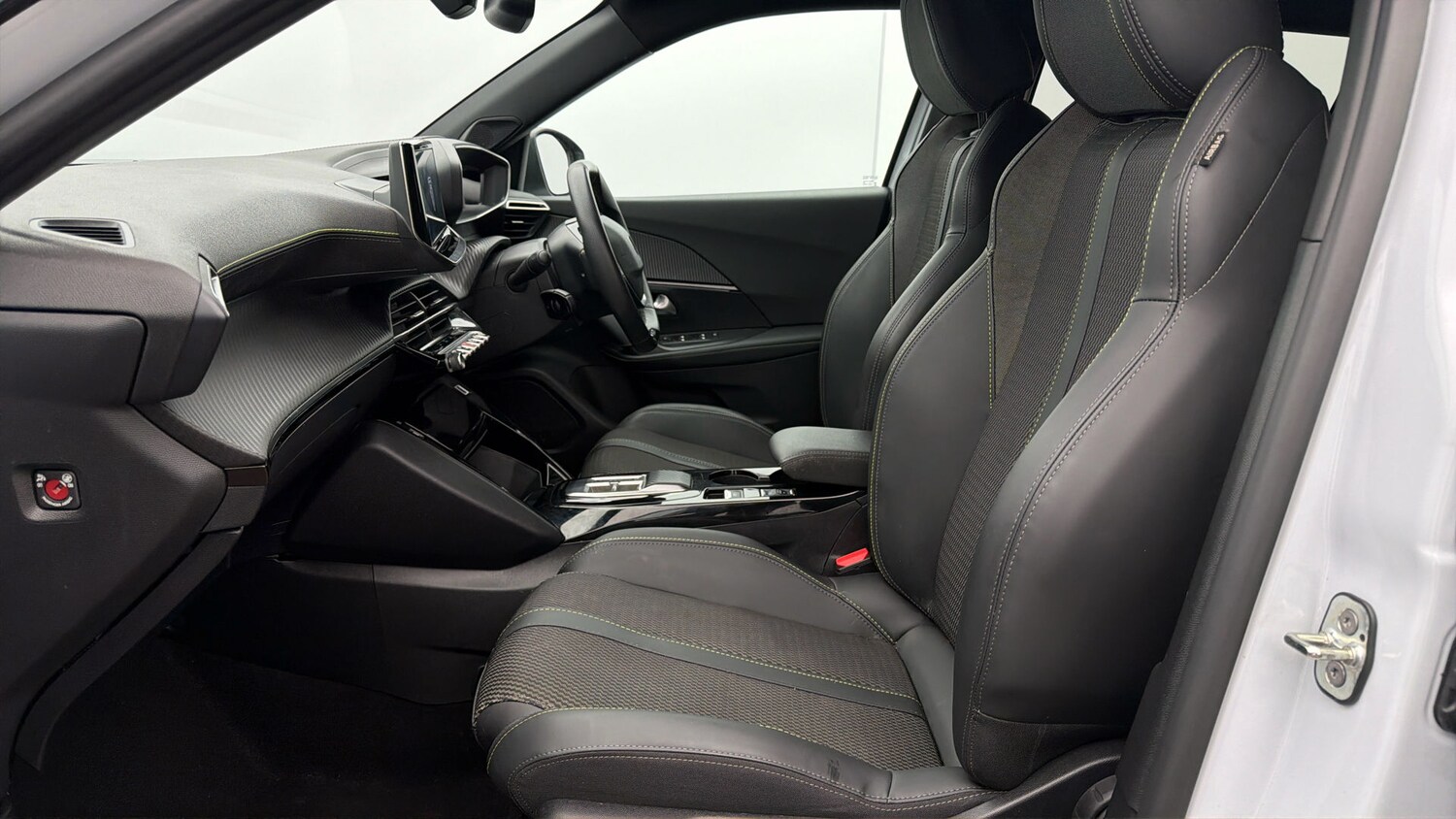 Used Peugeot E-2008 for sale - 78106597: Photo 13