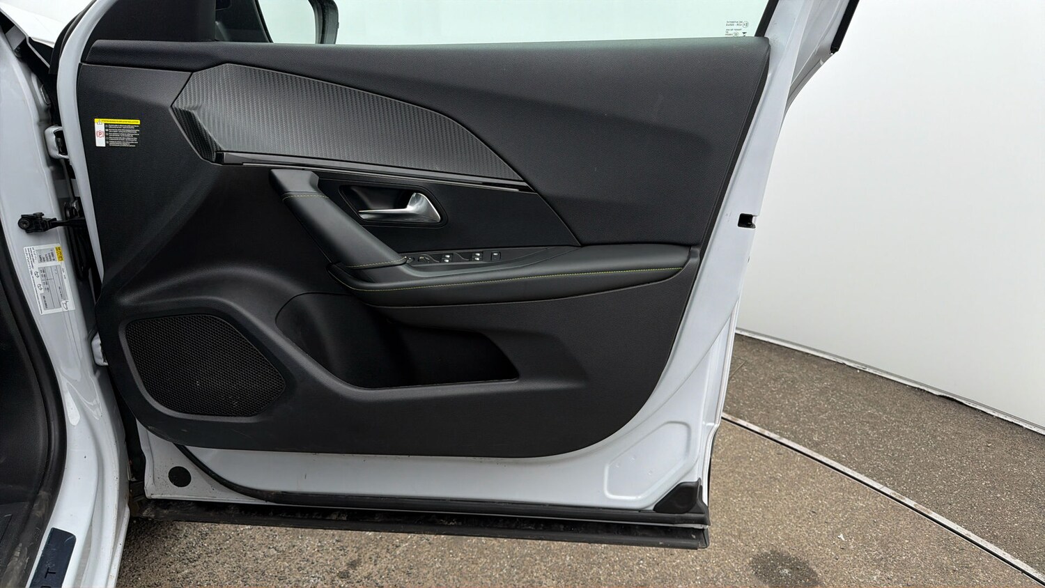 Used Peugeot E-2008 for sale - 78106597: Photo 14