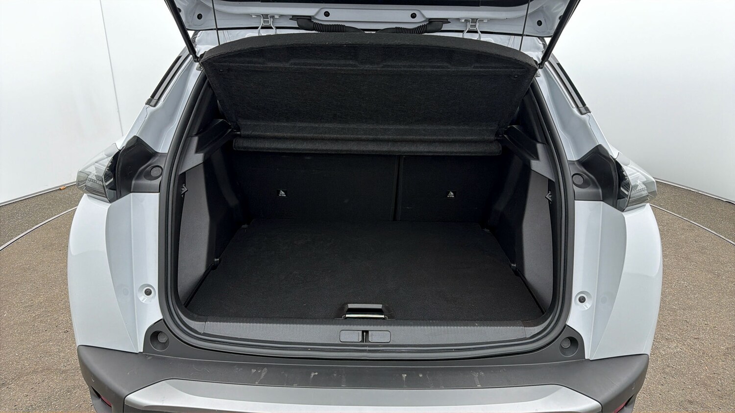 Used Peugeot E-2008 for sale - 78106597: Photo 16