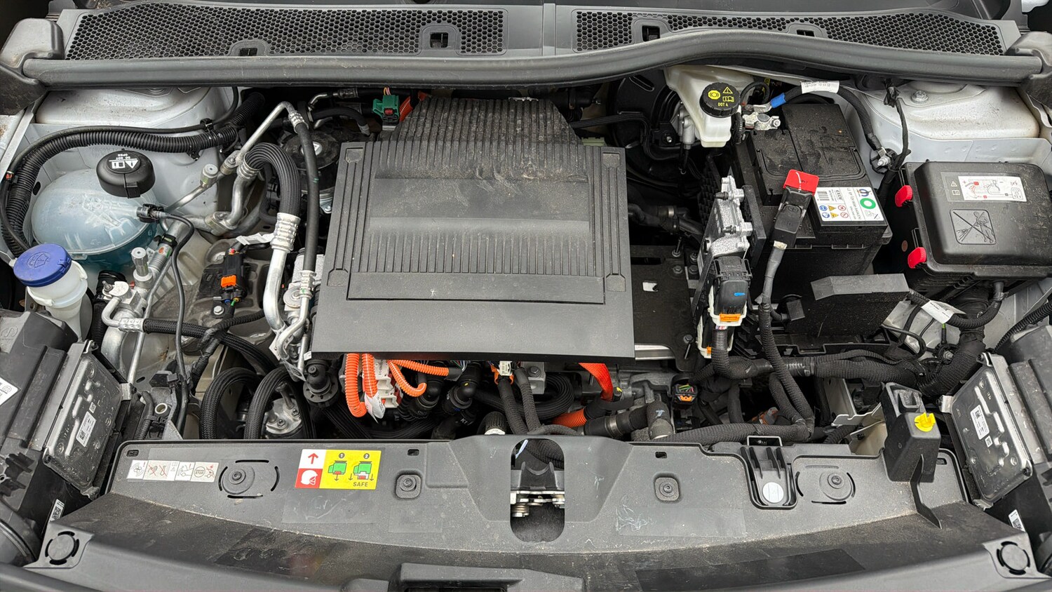 Used Peugeot E-2008 for sale - 78106597: Photo 18