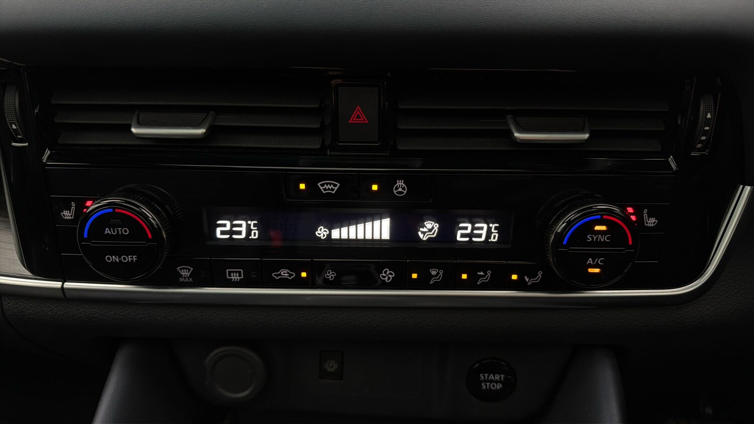 Used Nissan Qashqai for sale - 77916306: Photo 11