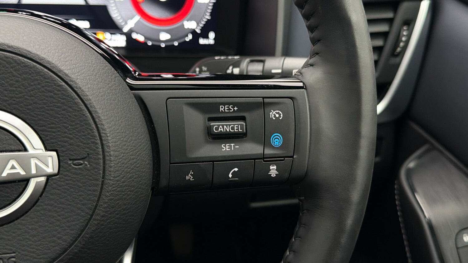 Used Nissan Qashqai for sale - 77916306: Photo 23