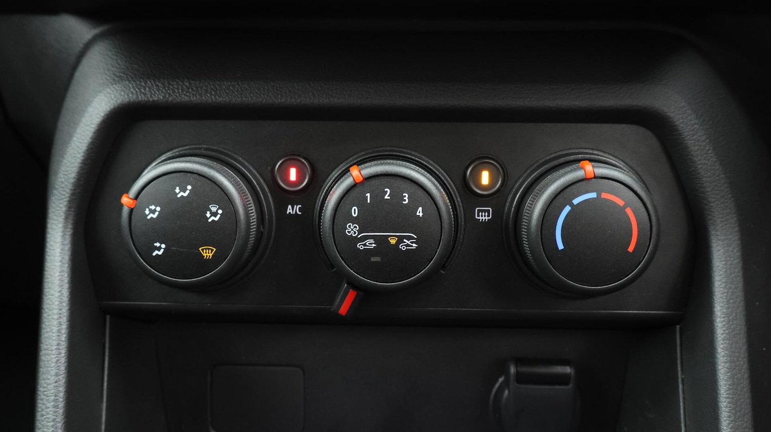 Used Dacia Jogger 2025 for sale - 76337136: Photo 12