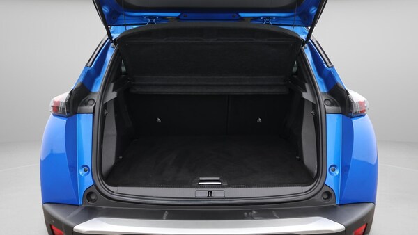 Used Peugeot E-2008 2021 for sale - 75670385: Photo 18