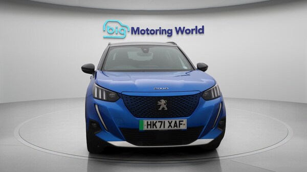 Used Peugeot E-2008 2021 for sale - 75670385: Photo 3