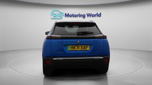 Used Peugeot E-2008 2021 for sale - 75670385: Photo 7