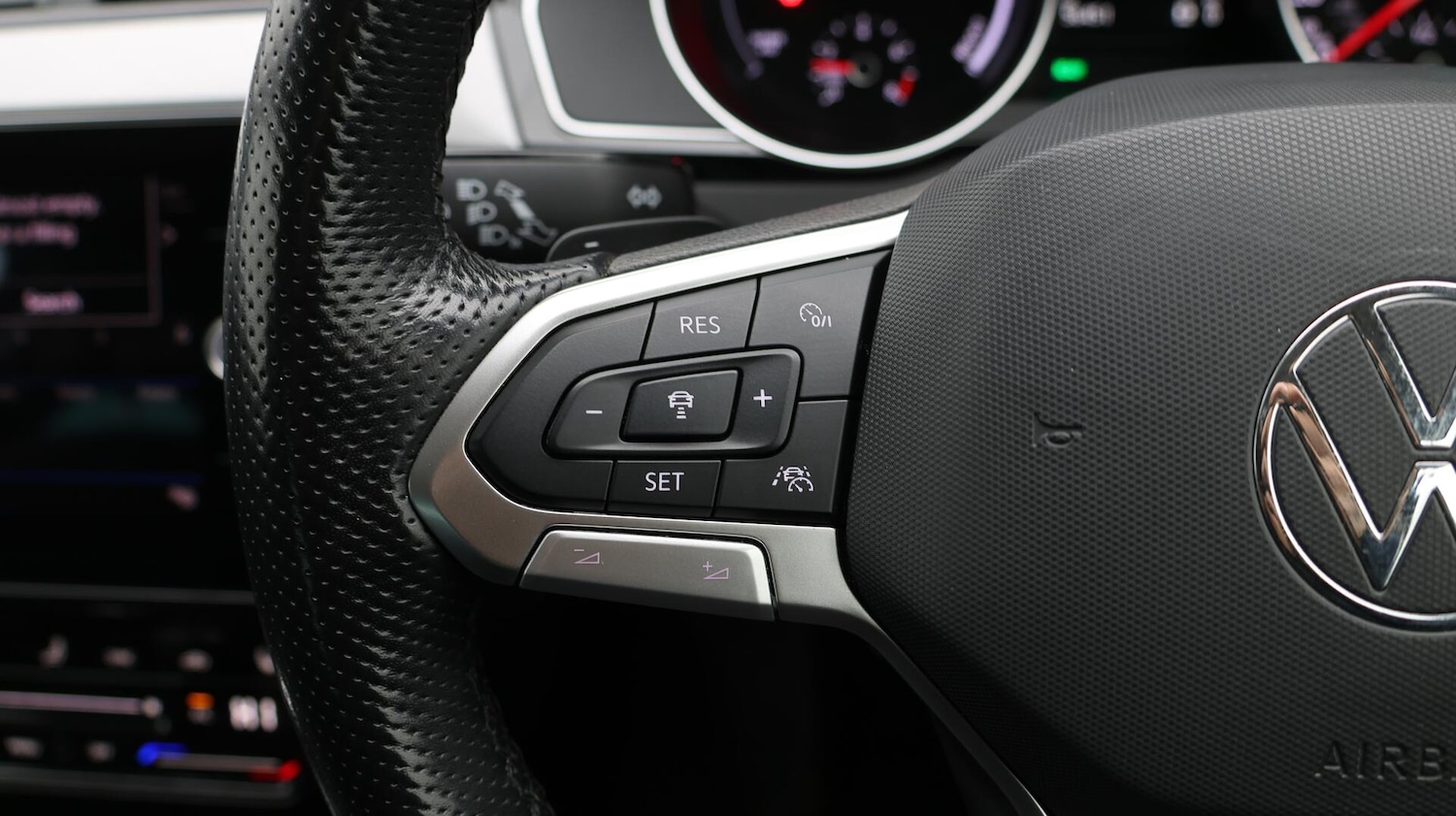 Used Volkswagen Passat 2021 for sale - 76701524: Photo 24