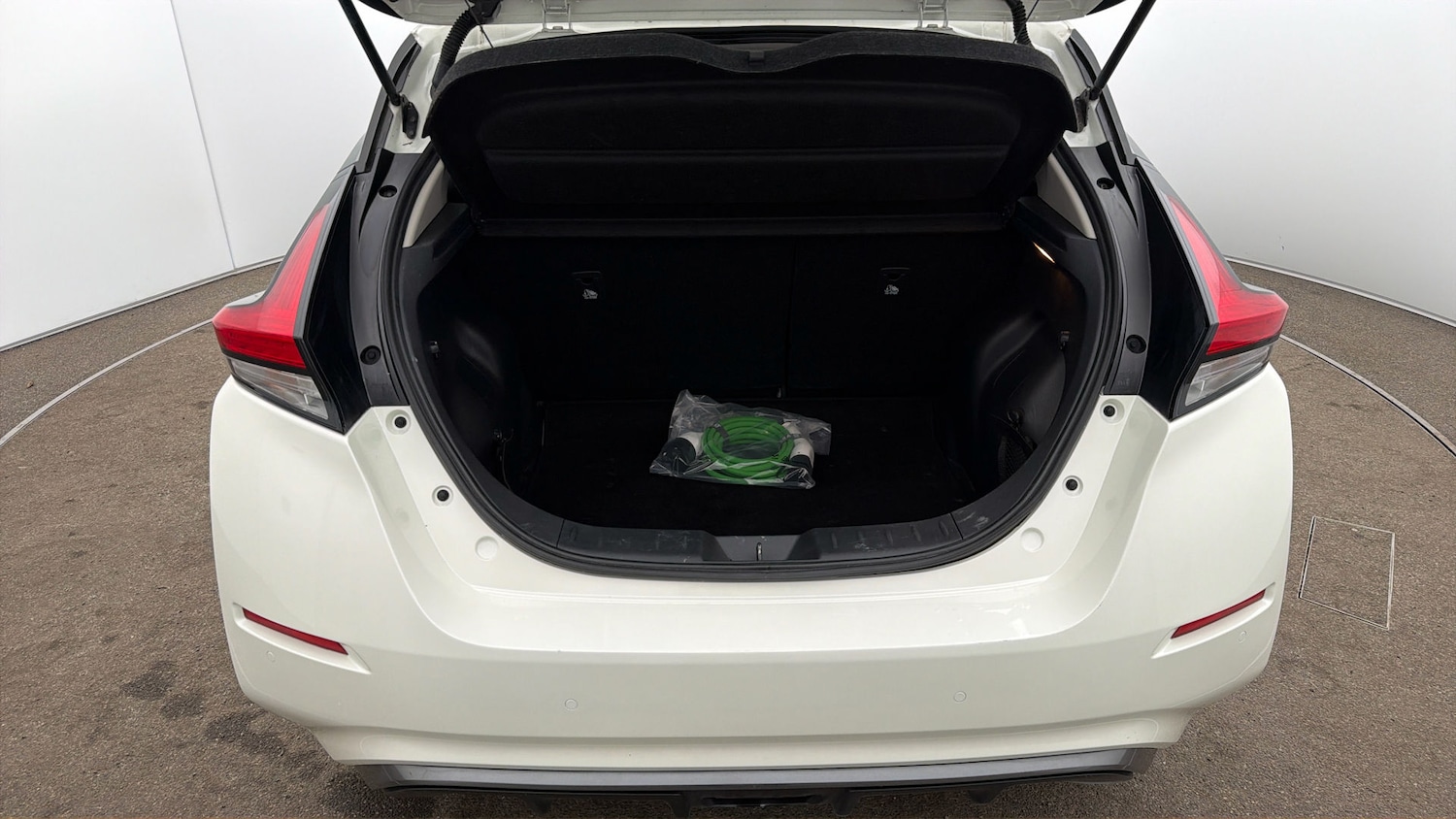 Used Nissan Leaf 2023 for sale - 78081204: Photo 16