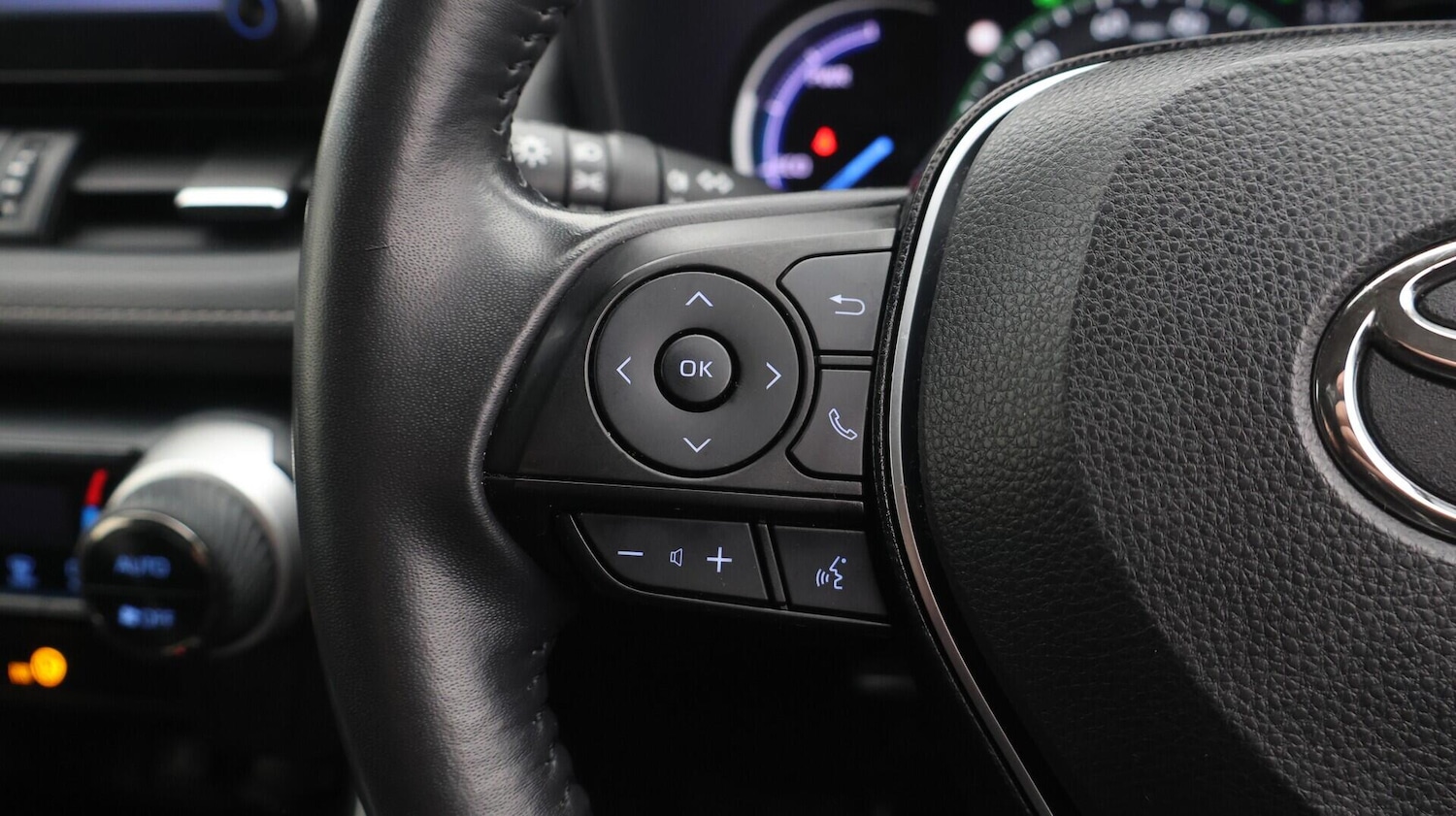 Used Toyota RAV4 2020 for sale - 76584830: Photo 25