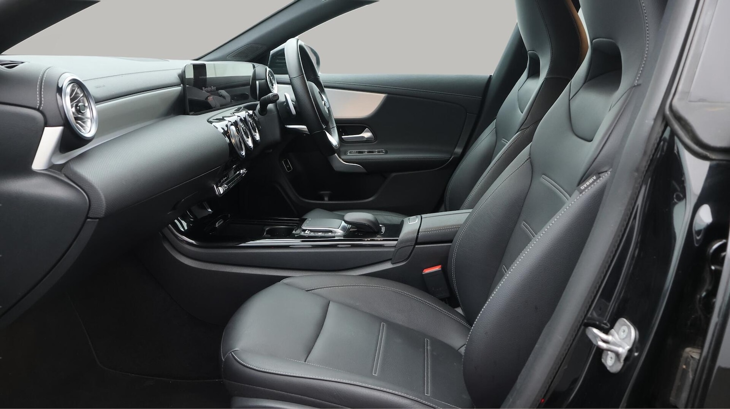 Used Mercedes-Benz CLA 2022 for sale - 76613202: Photo 15