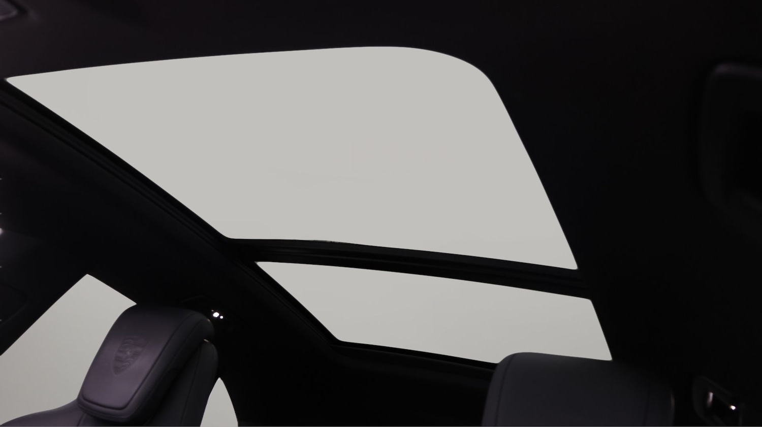 Used Porsche Macan 2025 for sale - 77182040: Photo 22