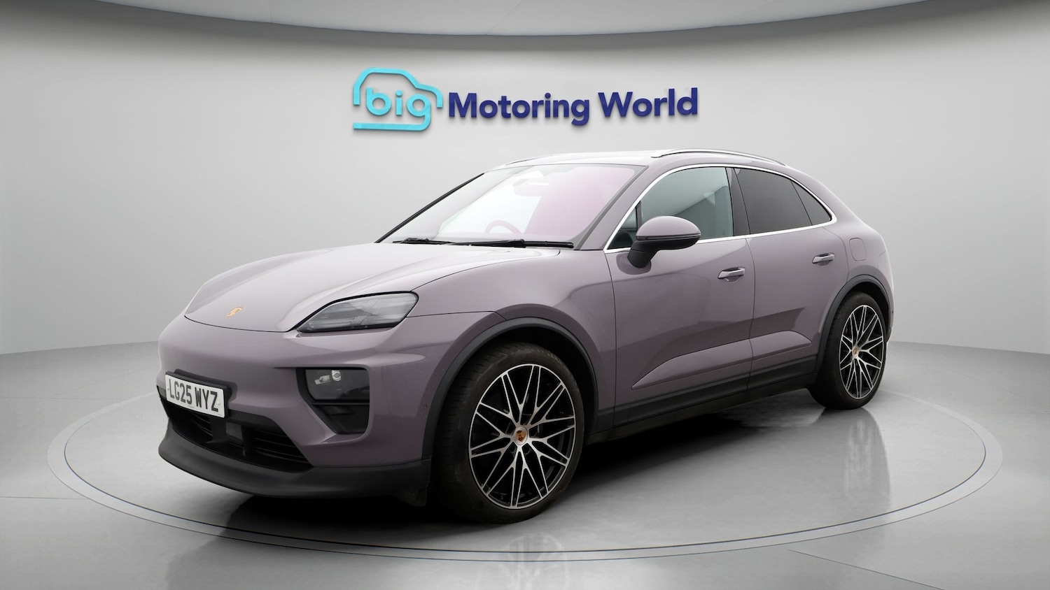 Used Porsche Macan 2025 for sale - 77182040: Photo 3